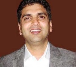 Dr. Arvind Kulkarni Best Laser Spine Surgeon in Mumbai