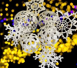 Bring the Magic of Handmade Christmas to Your Home