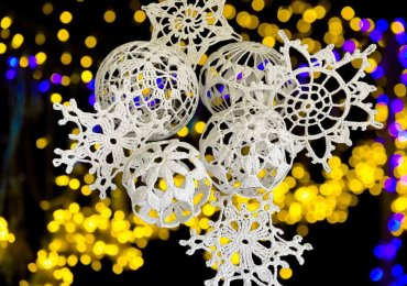 Bring the Magic of Handmade Christmas to Your Home